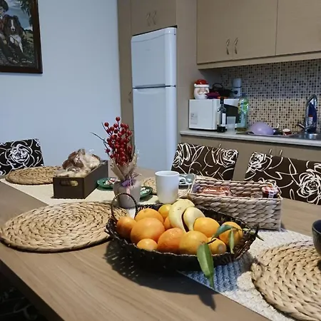Village Perfume Калаврита