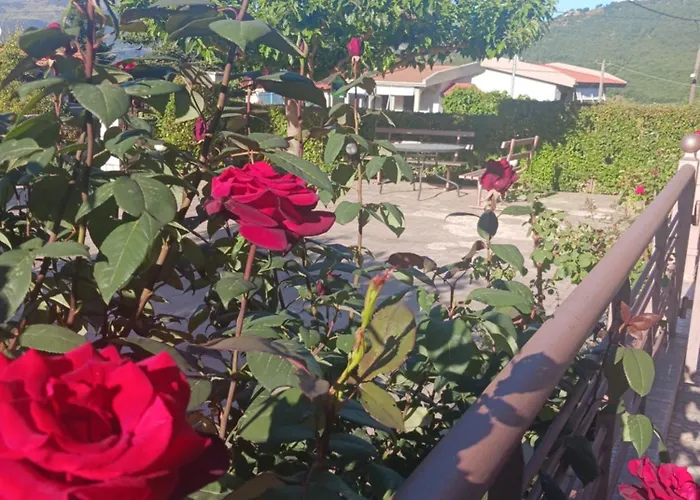 Village Perfume Feriehus Kalavryta